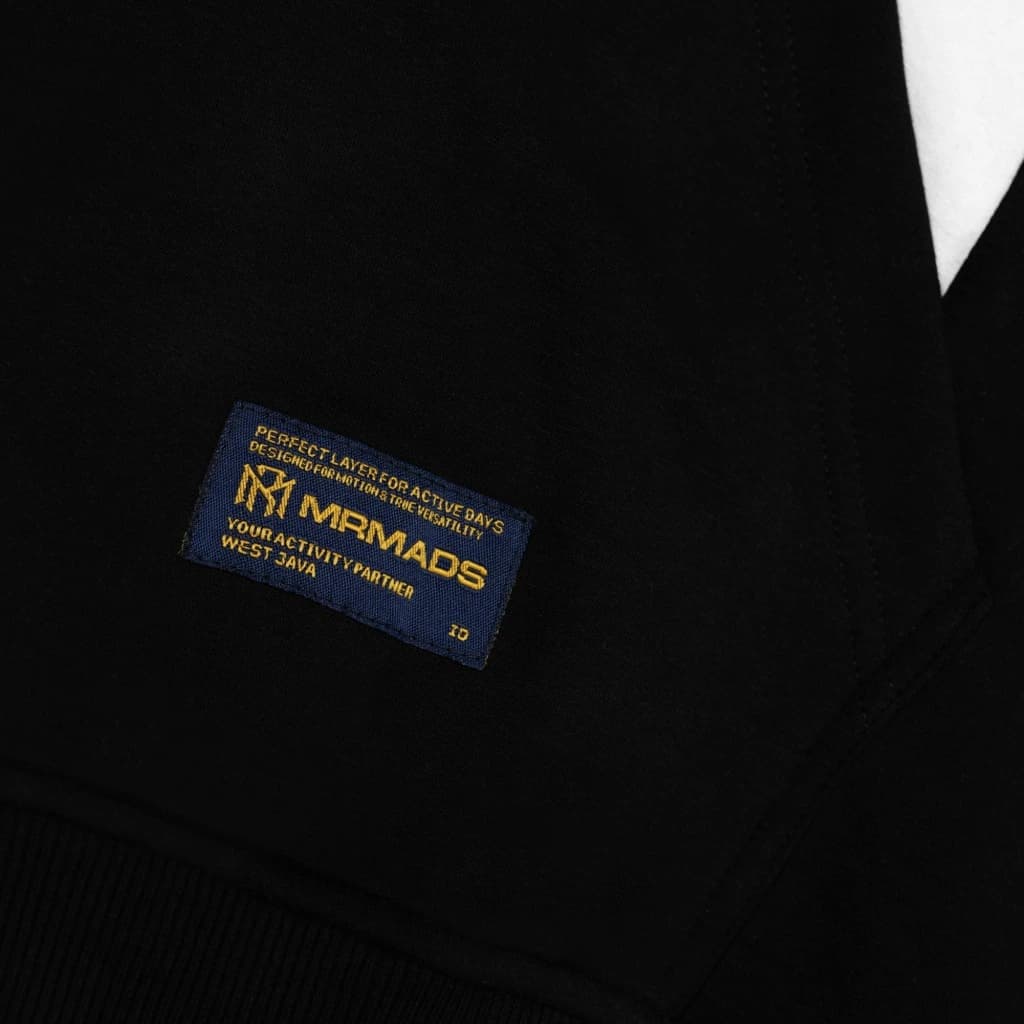 Mr Mads - Sweater Hoodie Harden - Black